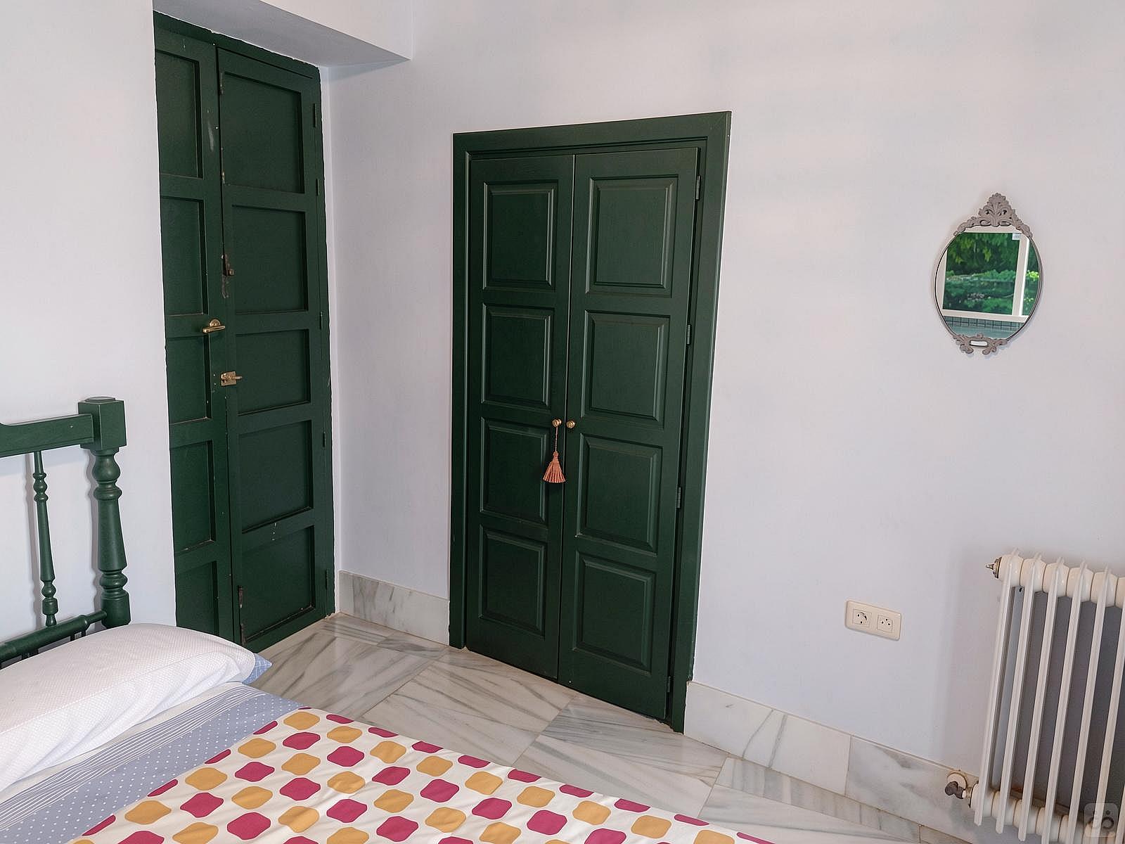 Private Single Room - 12