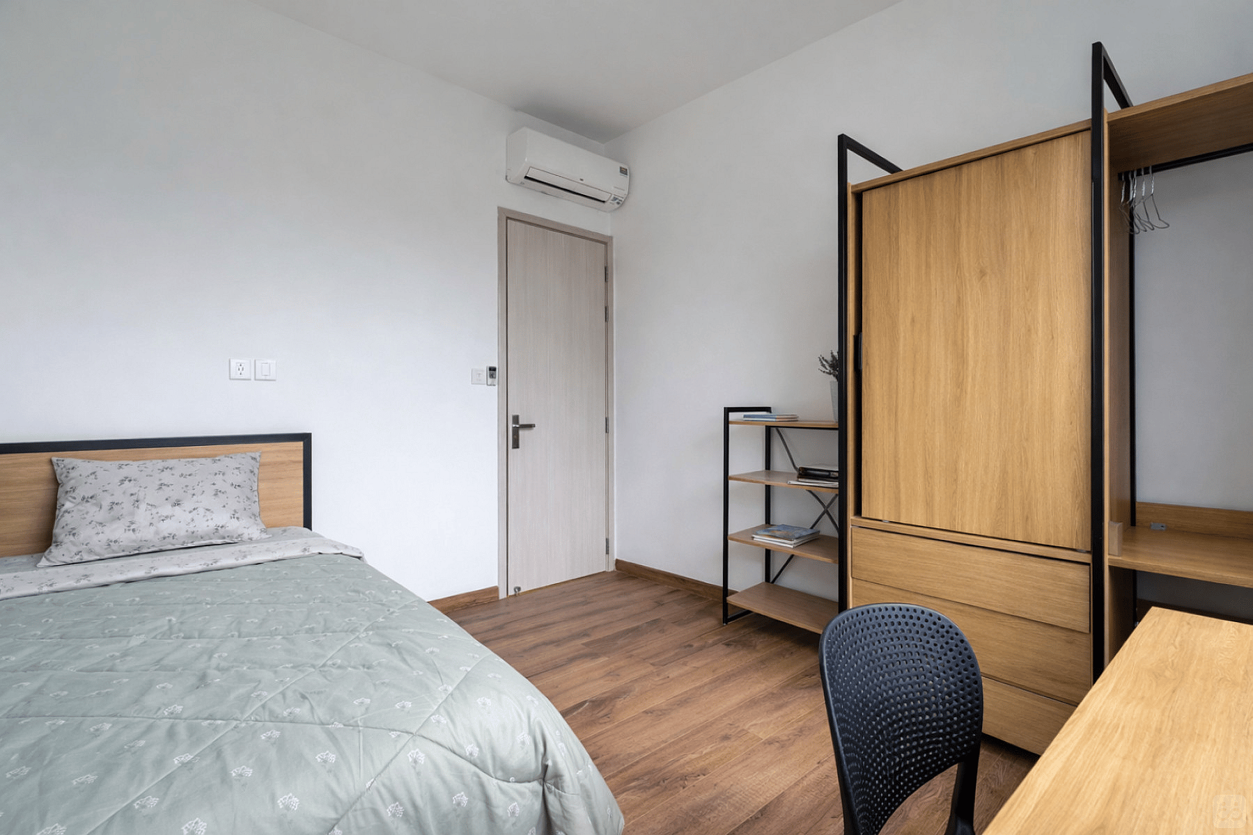  Single Room With Share Bathroom  -  Luong Dinh Cua Home  - Gallery -  2