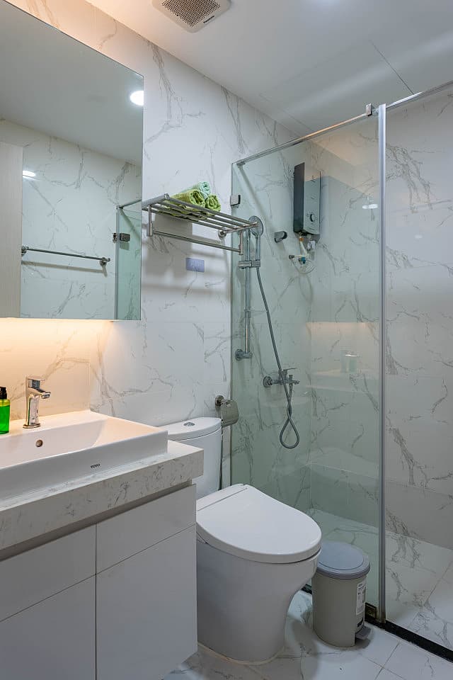  Double Bedroom With Private Bathroom  -  Luong Dinh Cua Home  - Gallery -  21