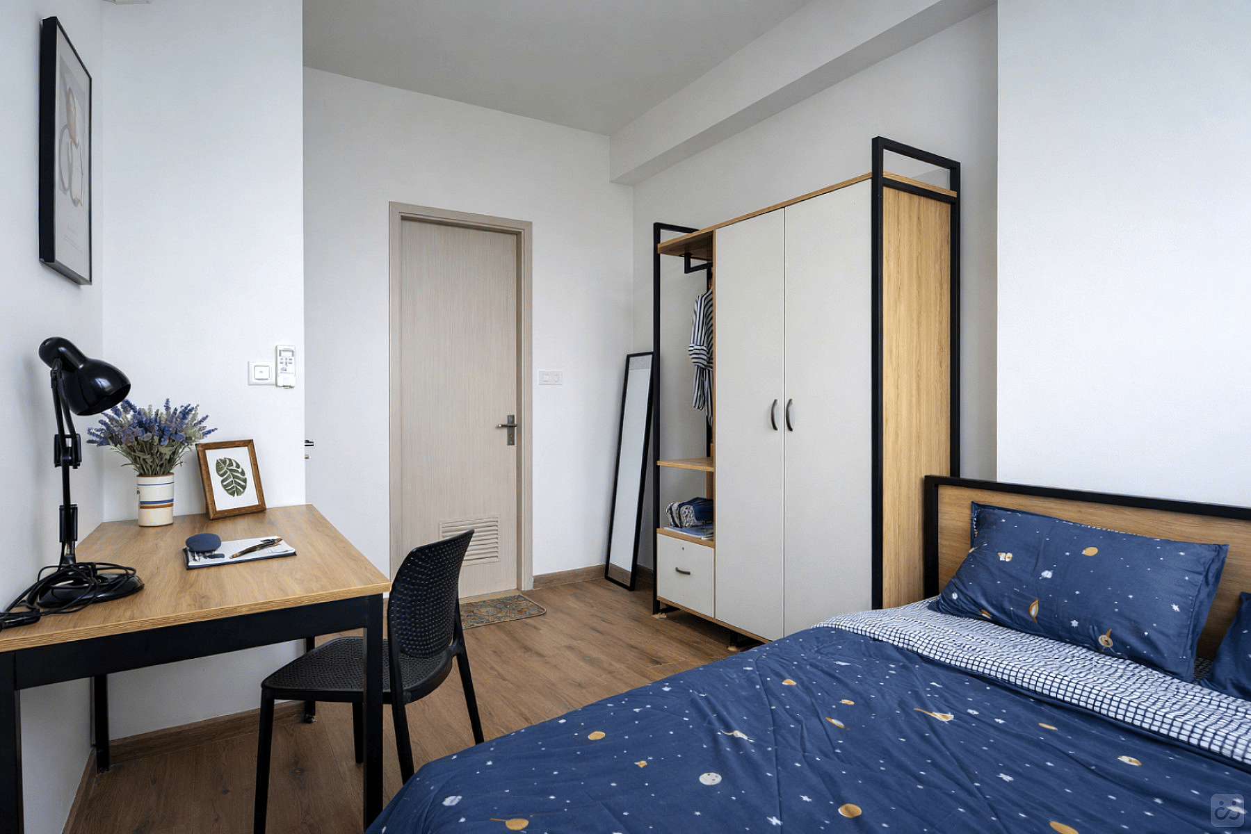  Double Bedroom With Private Bathroom  -  Luong Dinh Cua Home  - Gallery -  24
