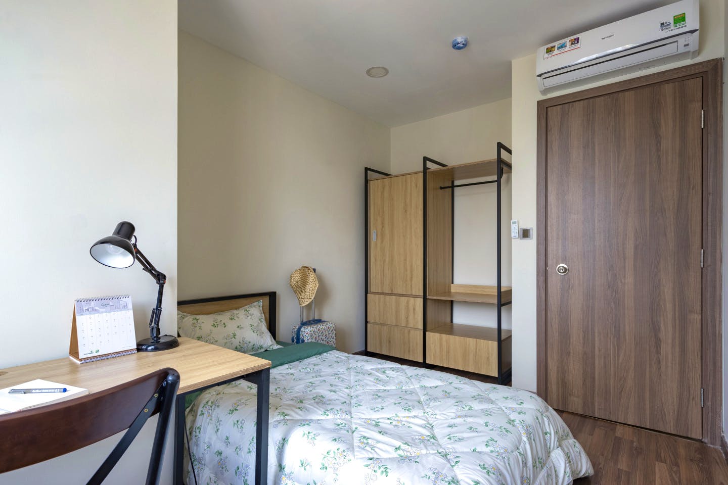  Single Bedroom With Share Bathroom  -  De Capella Home  - Gallery -  6
