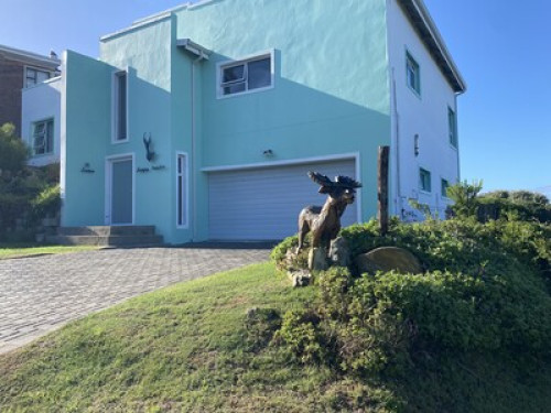 Mpumi’s ocean nest