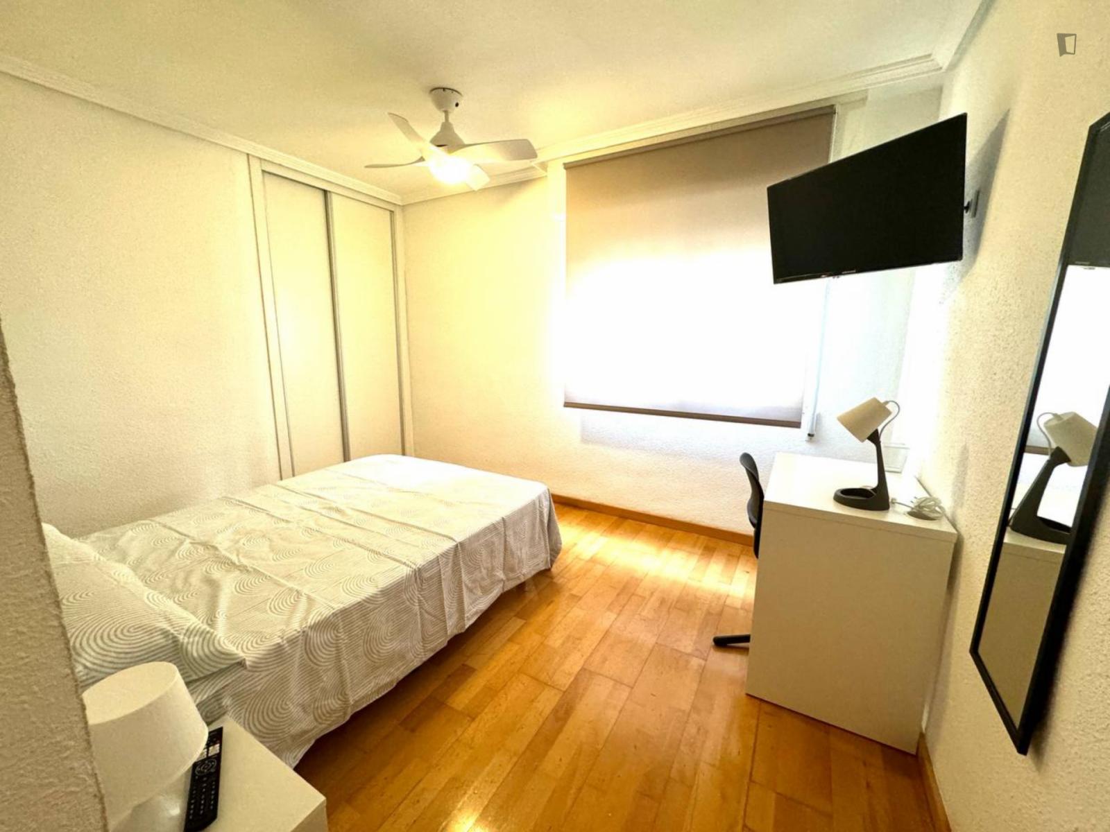 Beautiful Double Bedroom Well Connected To The City Center - 1