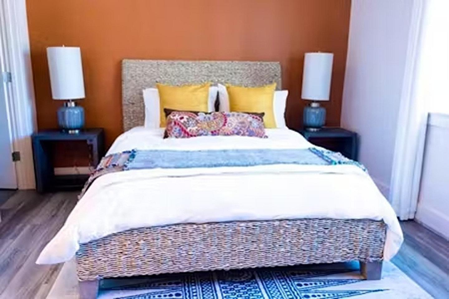  Private Room 4x4 C  -  Modern Coliving with Resort Amenities in Vibrant Bishop Arts District  - Gallery -  2