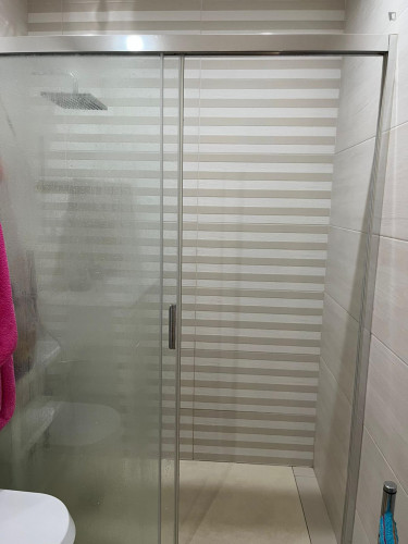 Unique Single Bedroom close to Foros de Amora Train Station