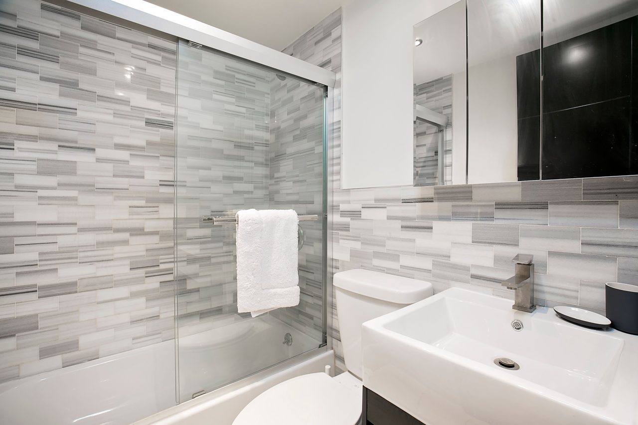 #1863: Central Harlem - Full Bedroom A - 5
