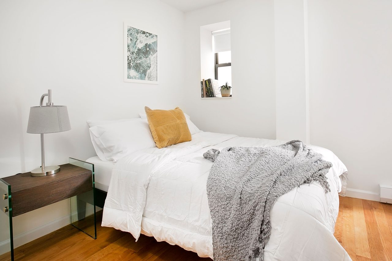 #1863: Central Harlem - Full Bedroom E - 6