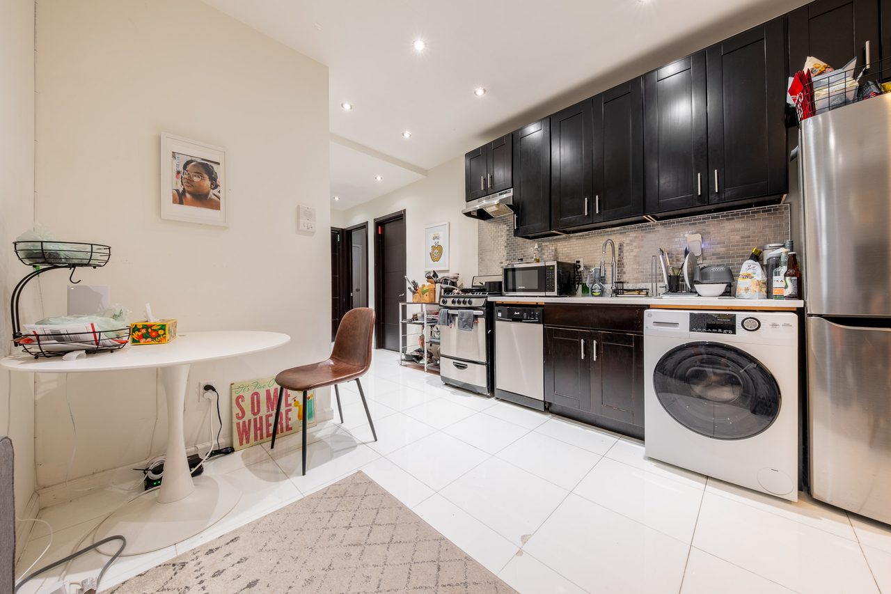 #1869: Central Harlem - Full Bedroom B - #1869: Central Harlem - Gallery - 2