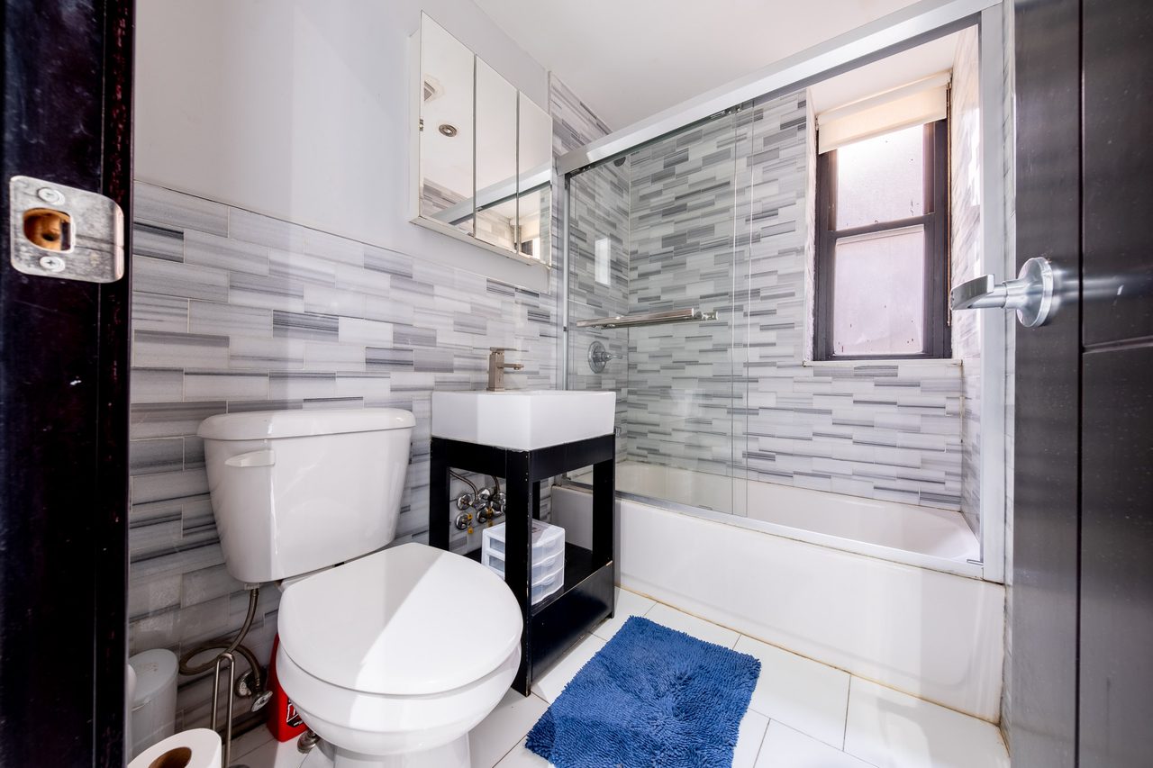 #1871: Central Harlem - Full Bedroom A - 6