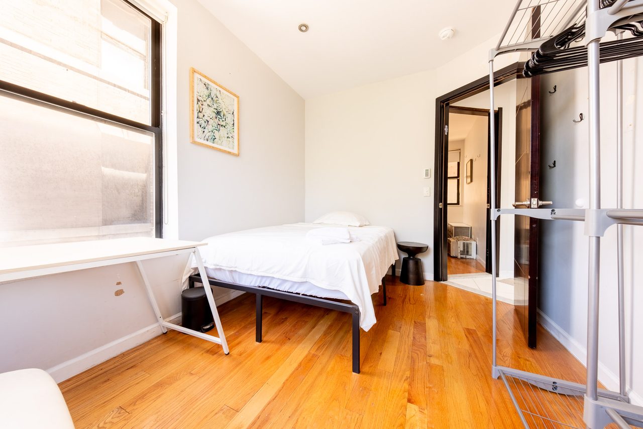 #1871: Central Harlem - Full Bedroom B - 3