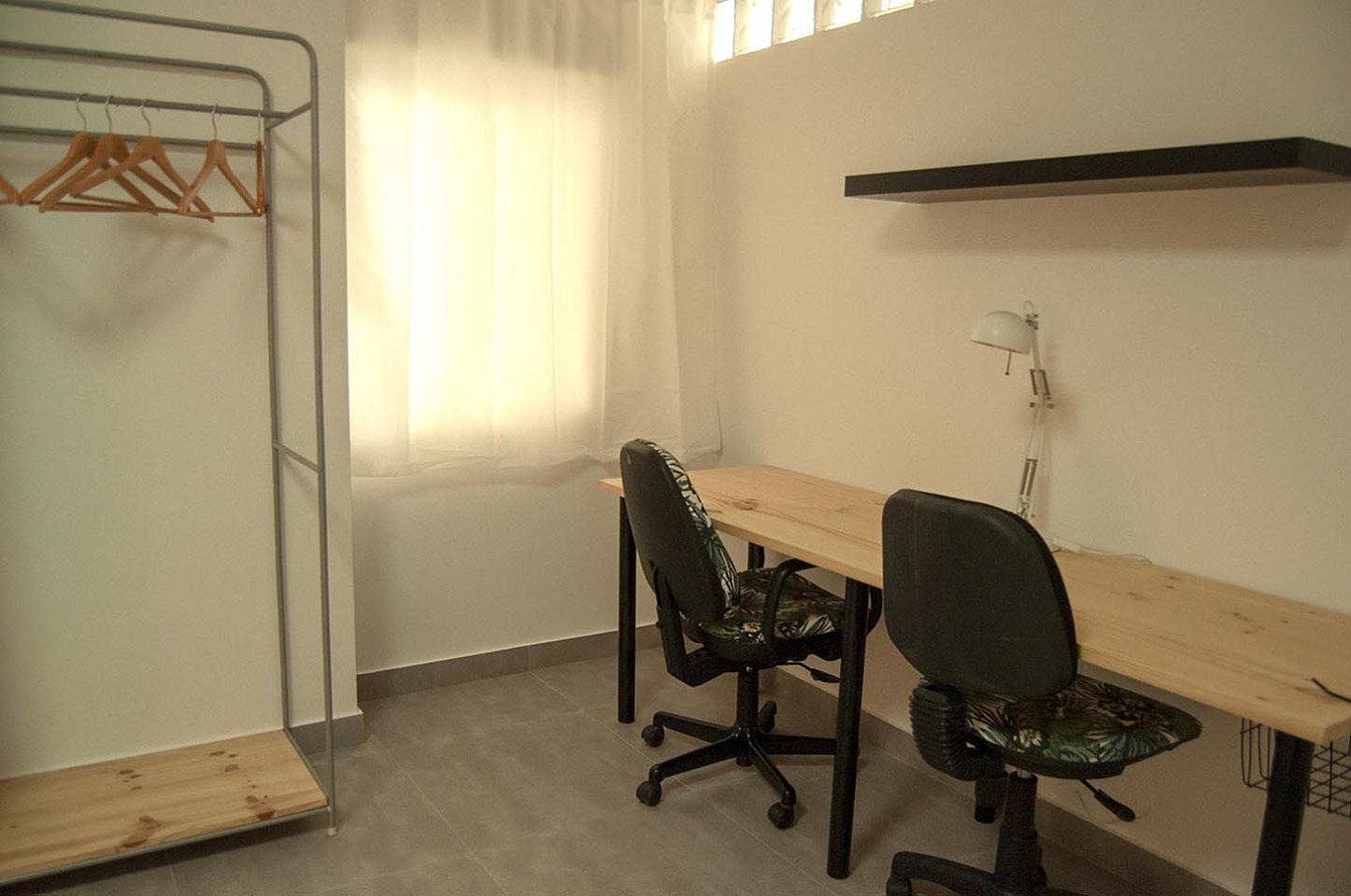 Private Room 3 - 9