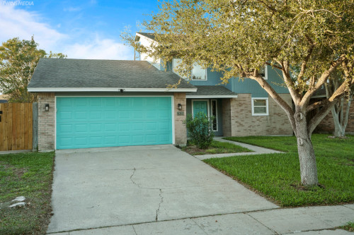 Spacious Family-Friendly Coliving Home in Vibrant South Side Greenfield