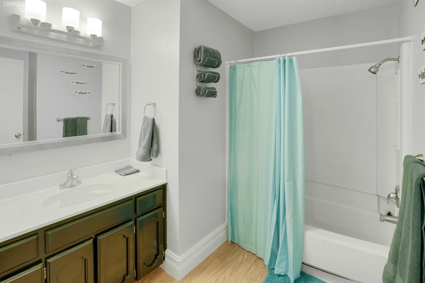  Bed In A 2-Bed Male Only Room  -  Spacious Family-Friendly Coliving Home in Vibrant South Side Greenfield  - Gallery -  27