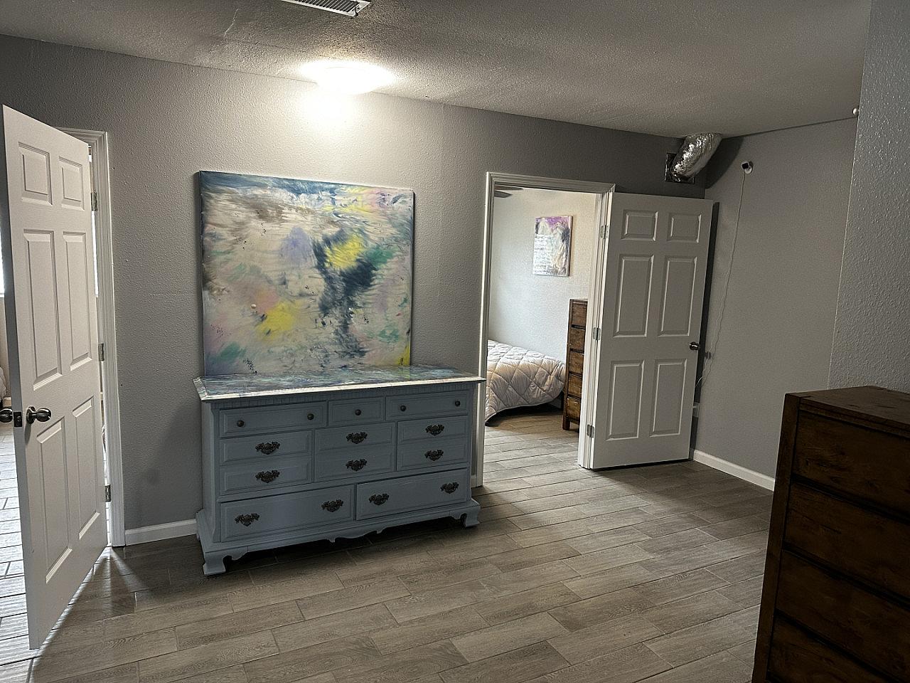  Bed In A 2-Bed Female Only Room  -  Spacious Women's Coliving Home in Peaceful Carroll Place Community  - Gallery -  10