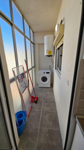 Pleasant double bedroom near the Sant Vicent Centre train station - Gallery - 7