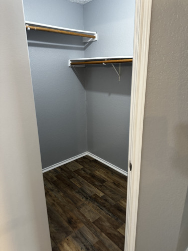 Welcoming Coliving Space in Family-Friendly Western Hills with Prime Amenities