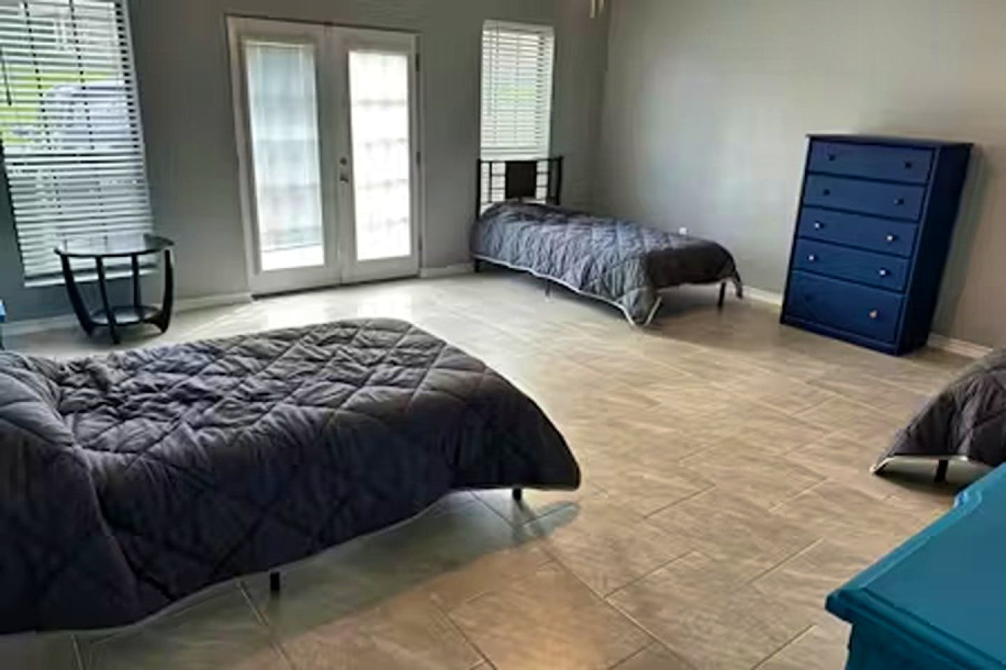  Bed In A 2-Bed Males Only Room  -  Welcoming Coliving Space in Family-Friendly Western Hills with Prime Amenities  - Gallery -  8