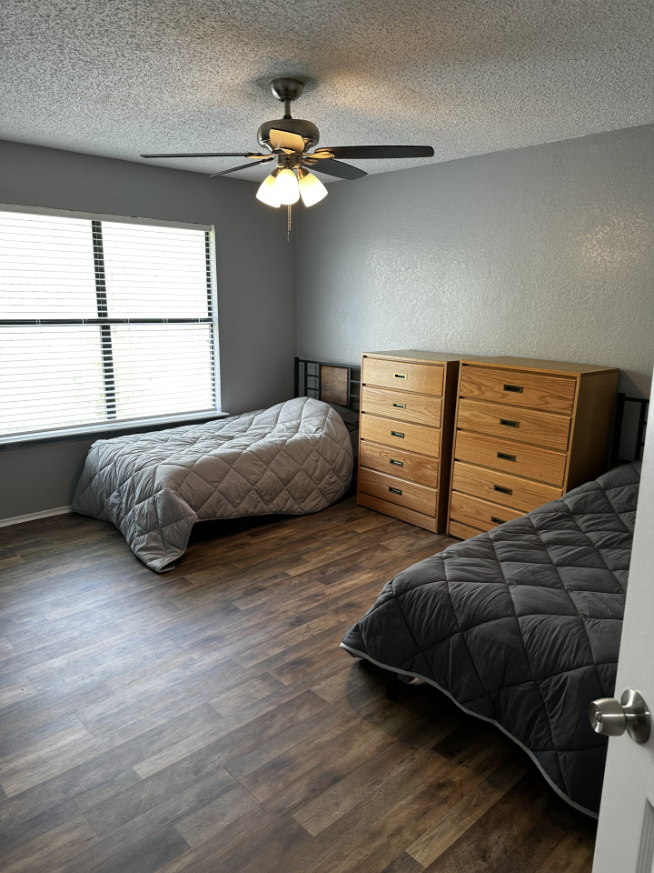  Bed In A 2-Bed Male Only Room  -  Welcoming Coliving Space in Family-Friendly Western Hills with Prime Amenities  - Gallery -  1