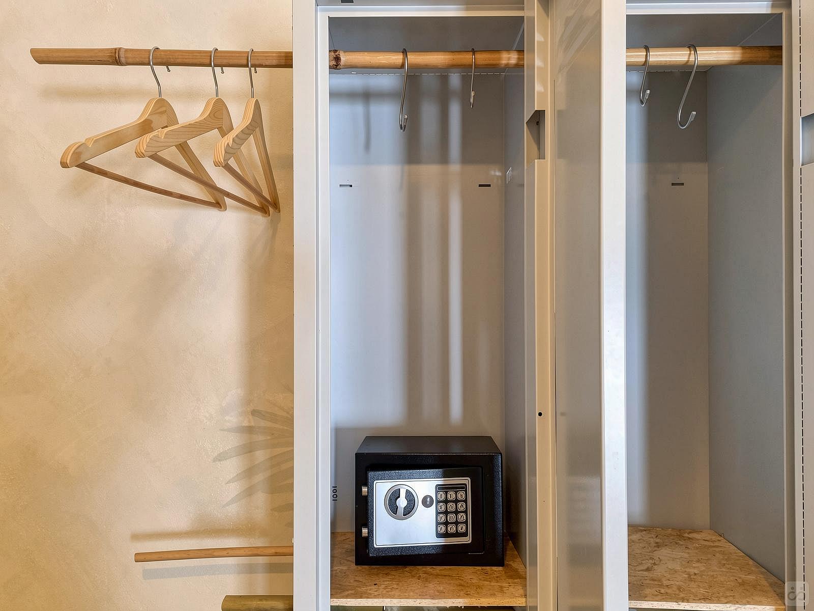  Bed In A 4-Bed Females Only Room  -  Gorgeous hostel 5 minutes from Zagarolo  - Gallery -  22