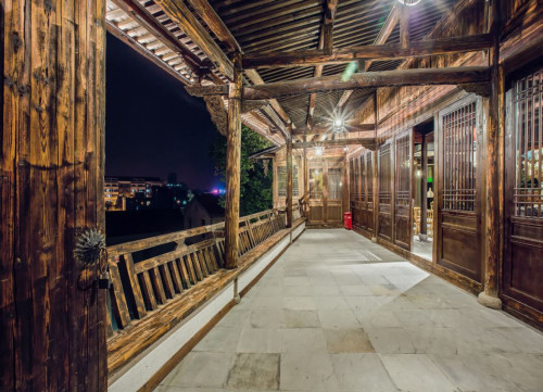 A sunny residence with an Oriental-inspired design, perfect for coliving and coworking  - Gallery -  5