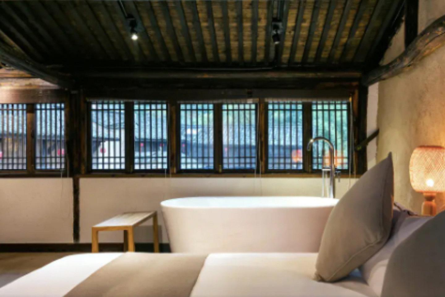  Suite Room  -  A sunny residence with an Oriental-inspired design, perfect for coliving and coworking  - Gallery -  25