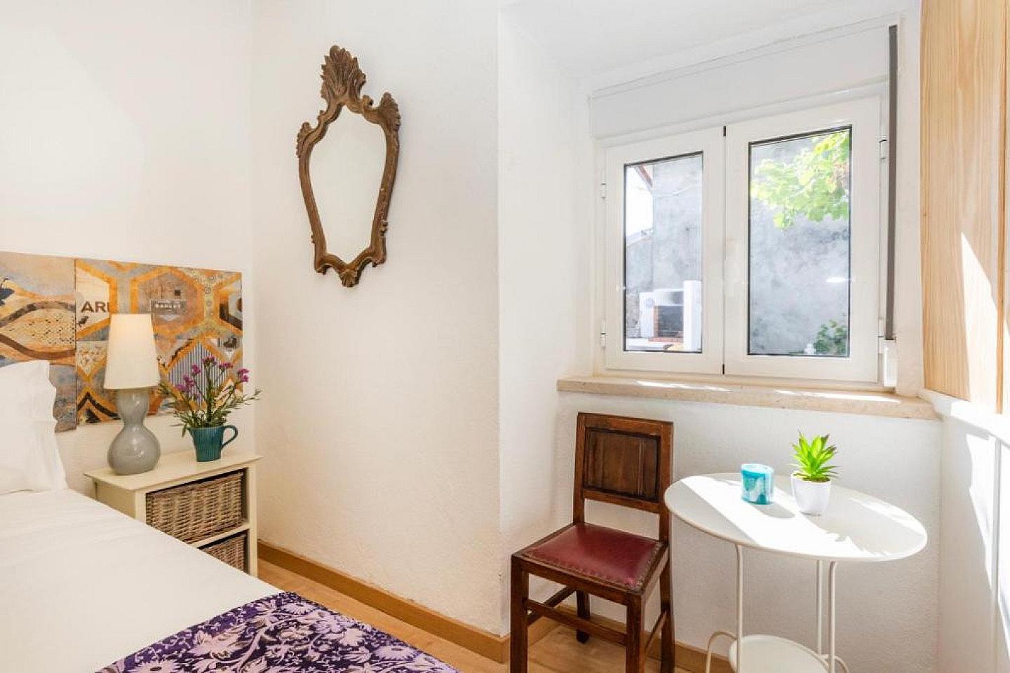  Private Room I  -  Bohemian house 20 minutes from Torres Novas  - Gallery -  6