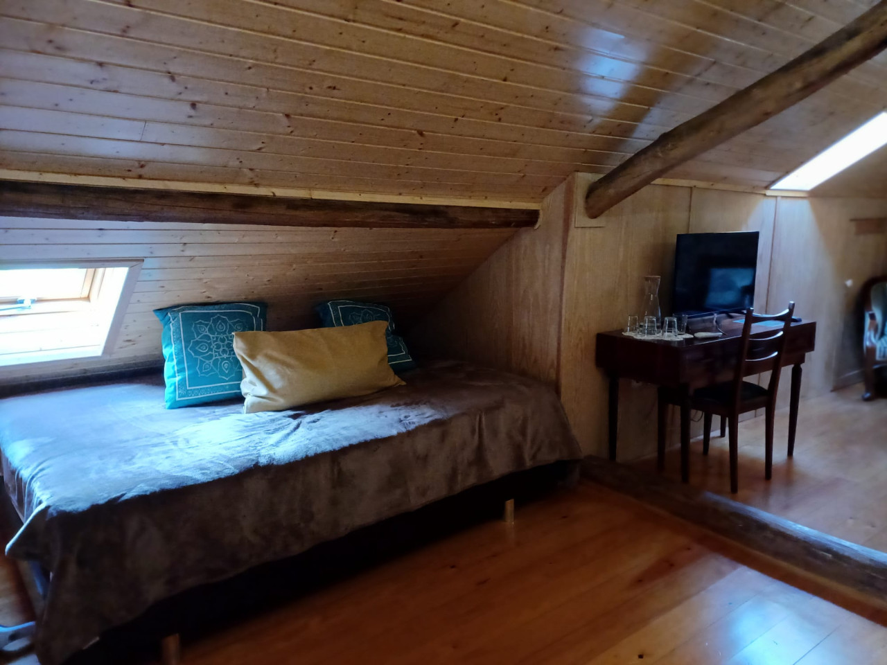  Bed In A 4-Bed Females Only Room  -  Bohemian house 20 minutes from Torres Novas Home  - Gallery -  15