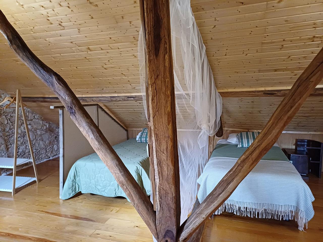  Bed In A 4-Bed Females Only Room  -  Bohemian house 20 minutes from Torres Novas Home  - Gallery -  9