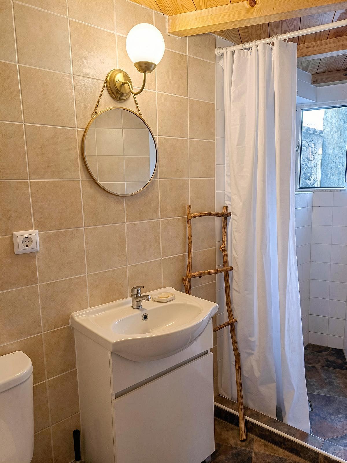 Private Room II - Bohemian house 20 minutes from Torres Novas - Gallery - 12