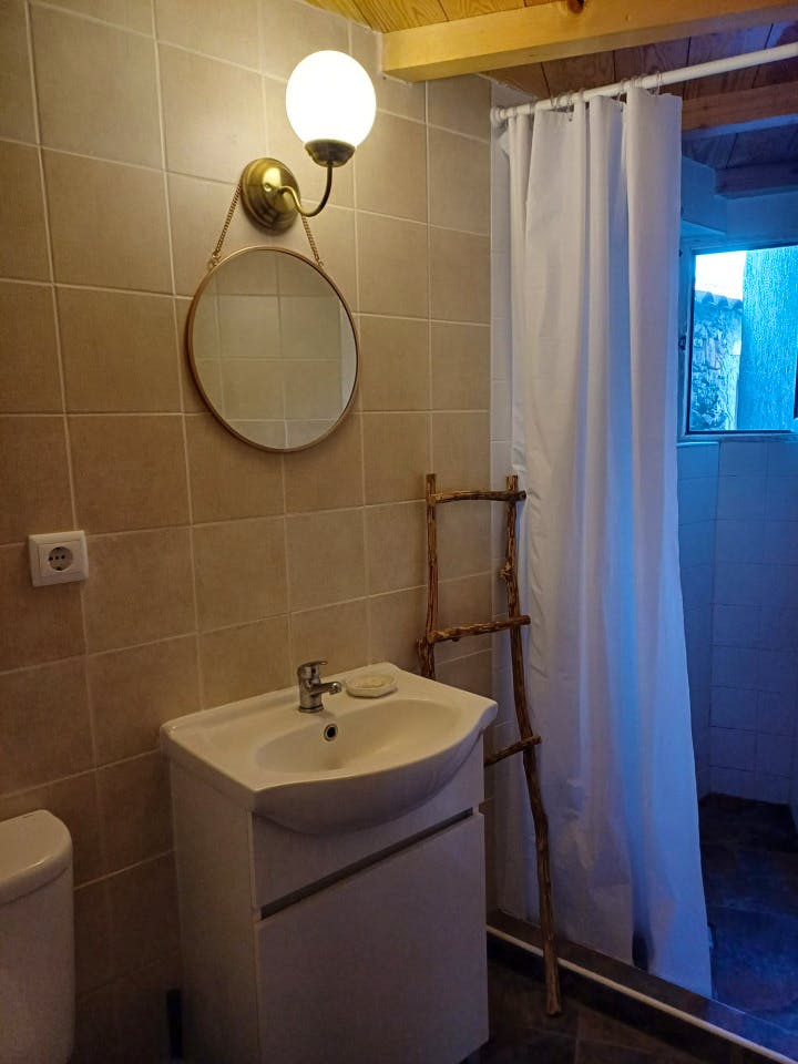  Private Room II  -  Bohemian house 20 minutes from Torres Novas Home  - Gallery -  5