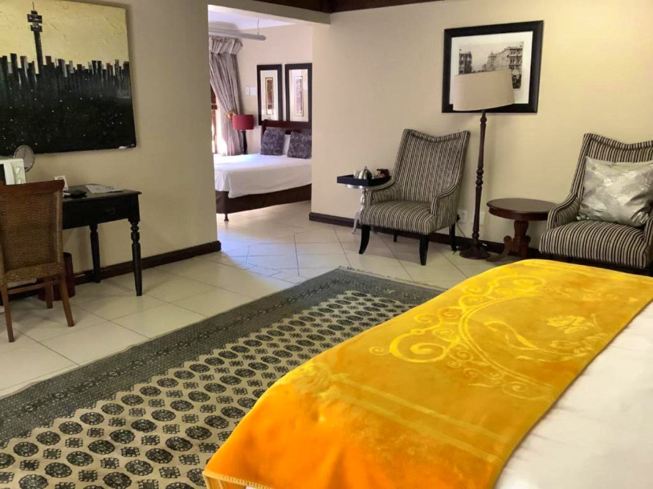 Grand Room (Shared)  -  A breezy villa residence with luscious gardens and sunny open space  - Gallery -  3