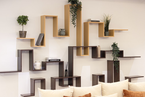 Vibrant Coliving Villa: Cozy Room, Netflix & Stunning Burj Views