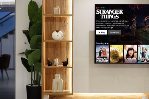 Vibrant Coliving Villa: Cozy Room, Netflix & Stunning Burj Views