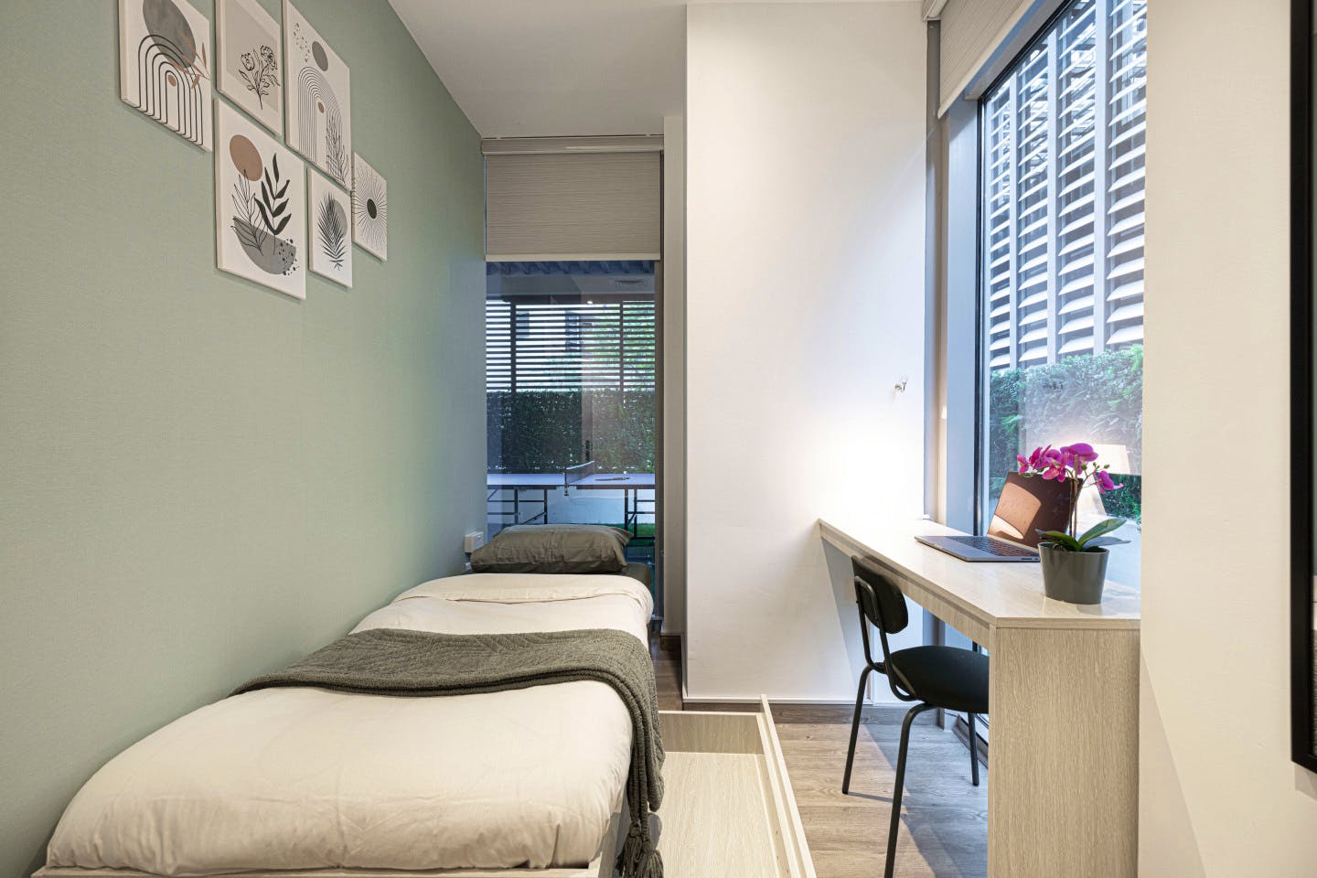 Single - Vibrant Coliving Villa: Cozy Room, Netflix & Stunning Burj Views - Gallery - 9