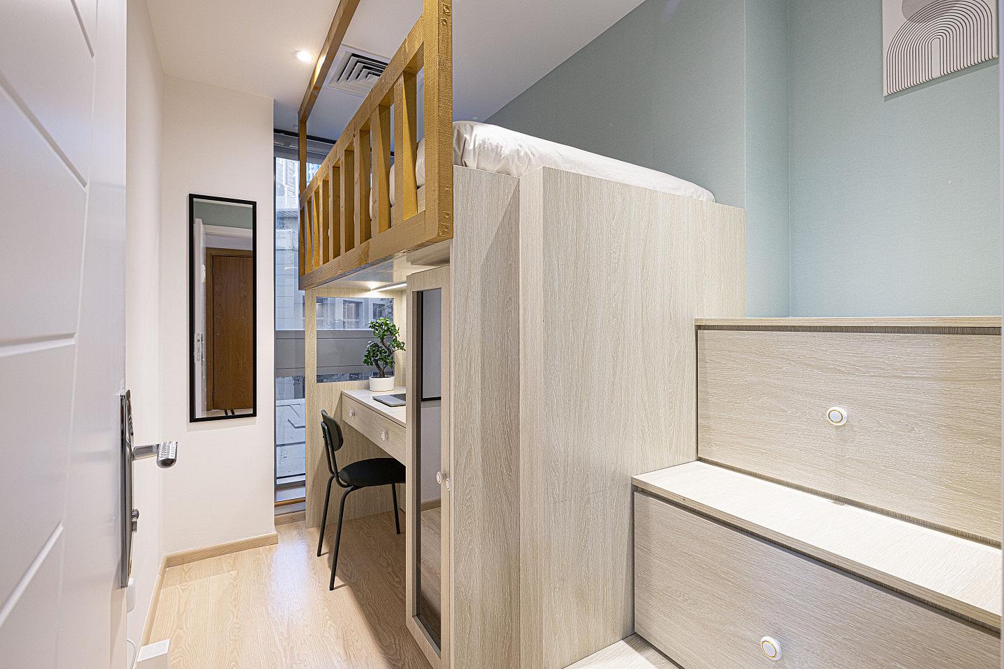  Single  -  Vibrant Coliving Villa: Cozy Room, Netflix & Stunning Burj Views  - Gallery -  35