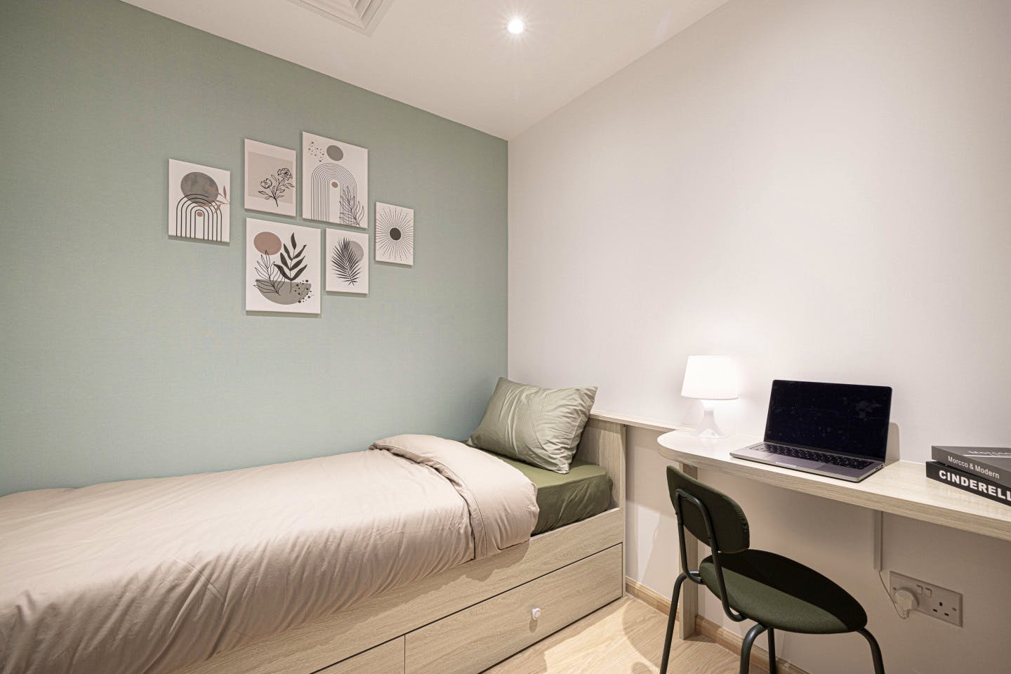 Single - Vibrant Coliving Villa: Cozy Room, Netflix & Stunning Burj Views - Gallery - 13