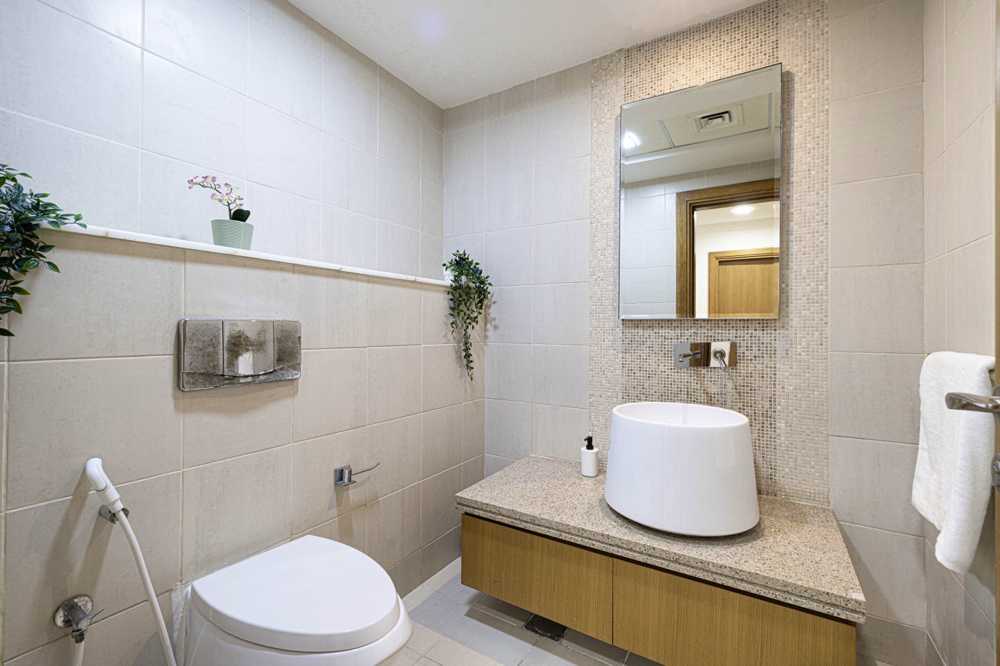 Single - Vibrant Coliving Villa: Cozy Room, Netflix & Stunning Burj Views Apartment - Gallery - 12