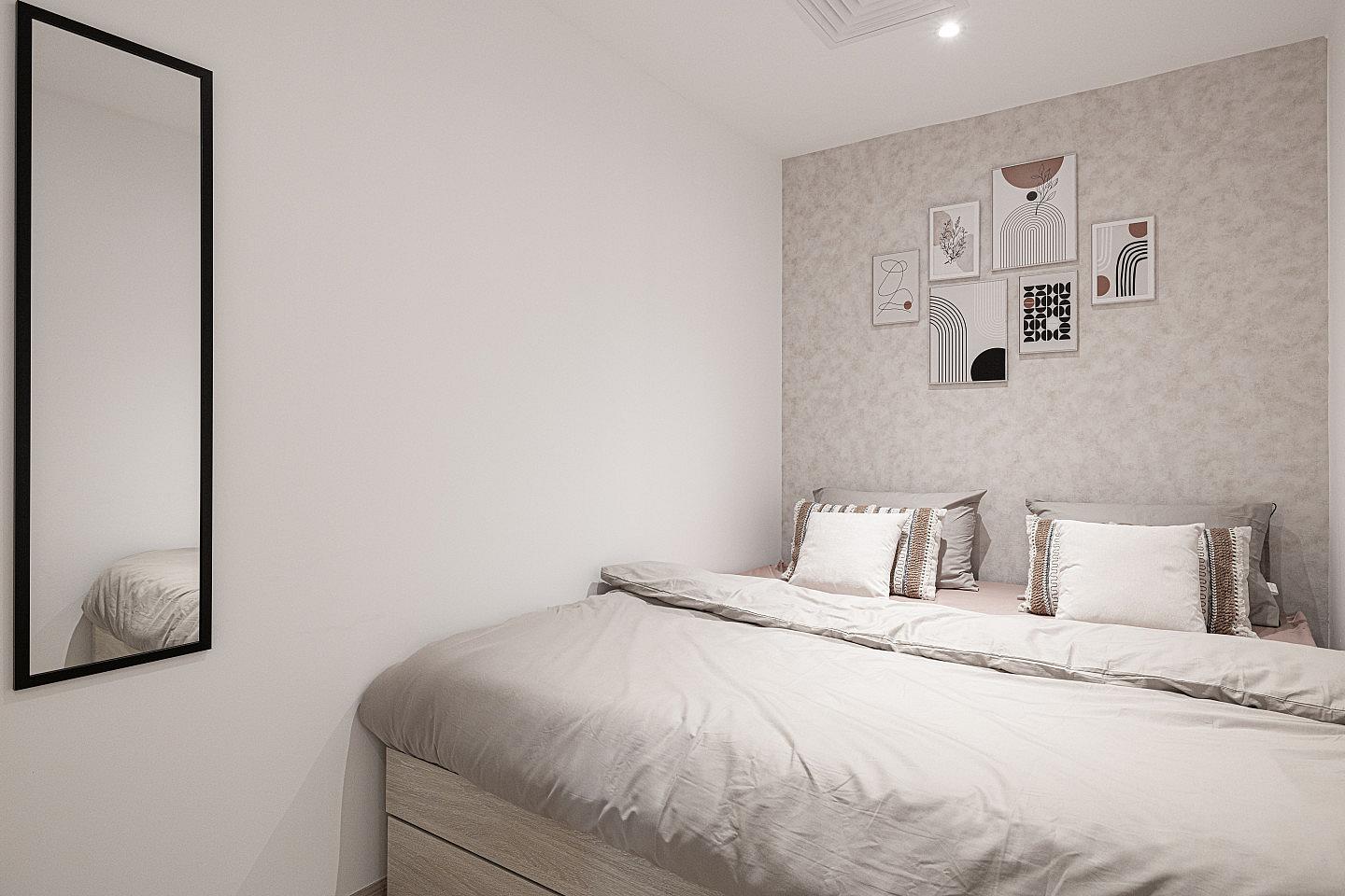 Private King Bed Room - Vibrant Coliving Villa: Cozy Room, Netflix & Stunning Burj Views Apartment - Gallery - 16