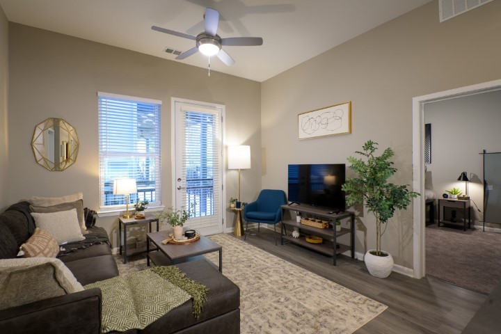  2 Bed - 2 Bath  -  The Metropolitan  - Gallery -  5