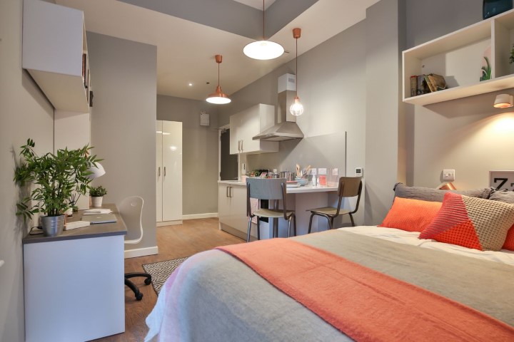 Classic Smaller Studio - The Ballet School - Gallery - 3