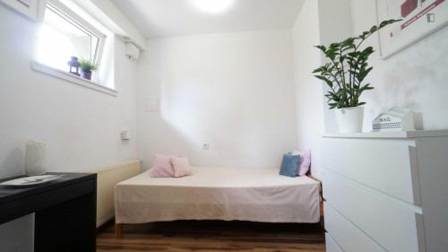 Neat and cosy single bedroom in Radogoszcz - Wschód - Gallery - 2