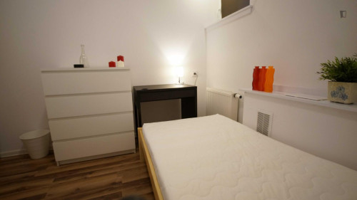 Pleasant single bedroom in Radogoszcz - Wschód