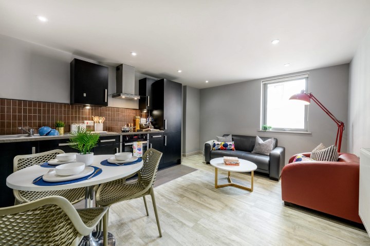  Plus En-Suite 4 Bedroom  -  Portobello Point  - Gallery -  10