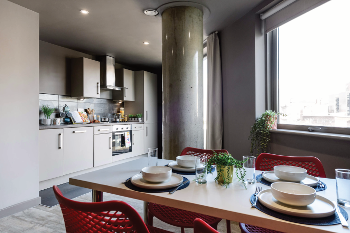  Classic En-Suite 6 Bedroom  -  Portobello Point  - Gallery -  2