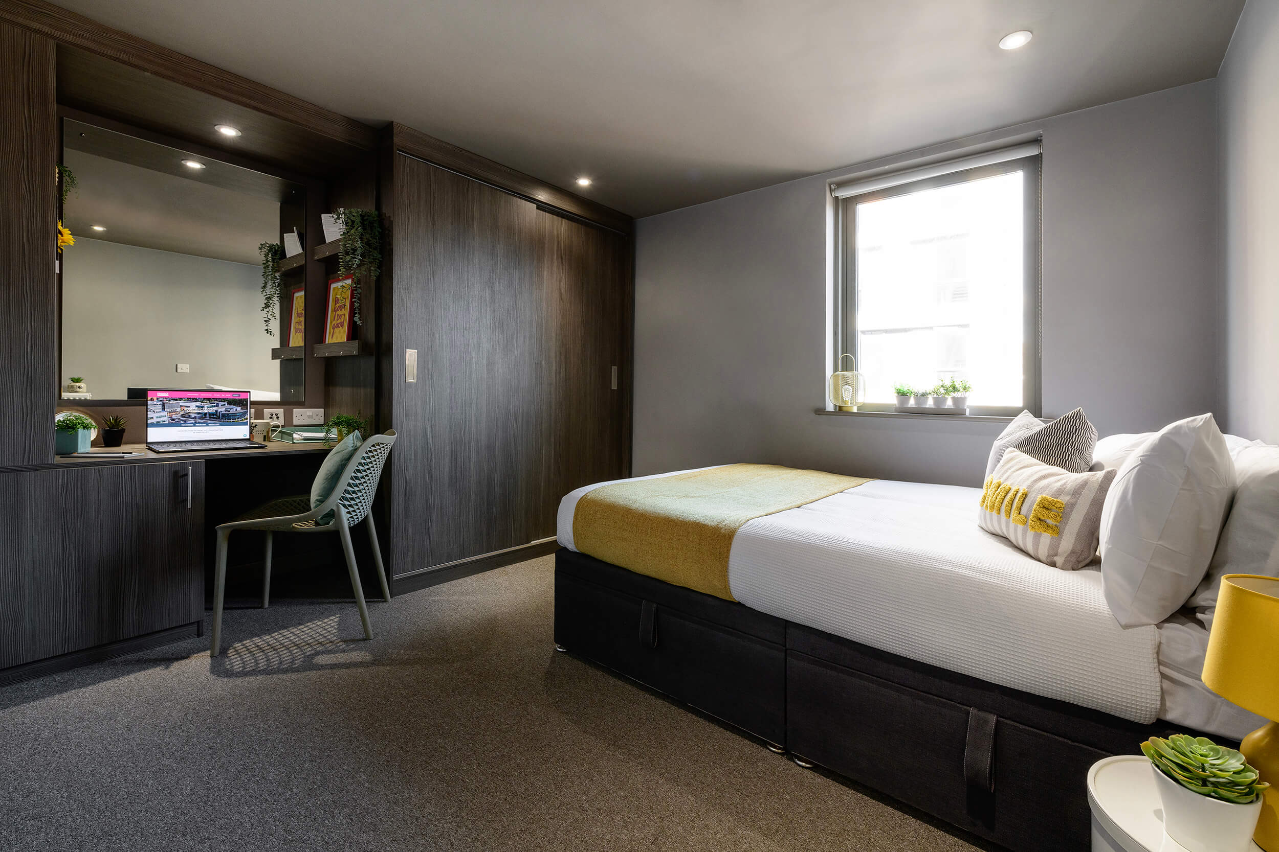  Plus En-Suite 6 Bedroom  -  Portobello Point  - Gallery -  1