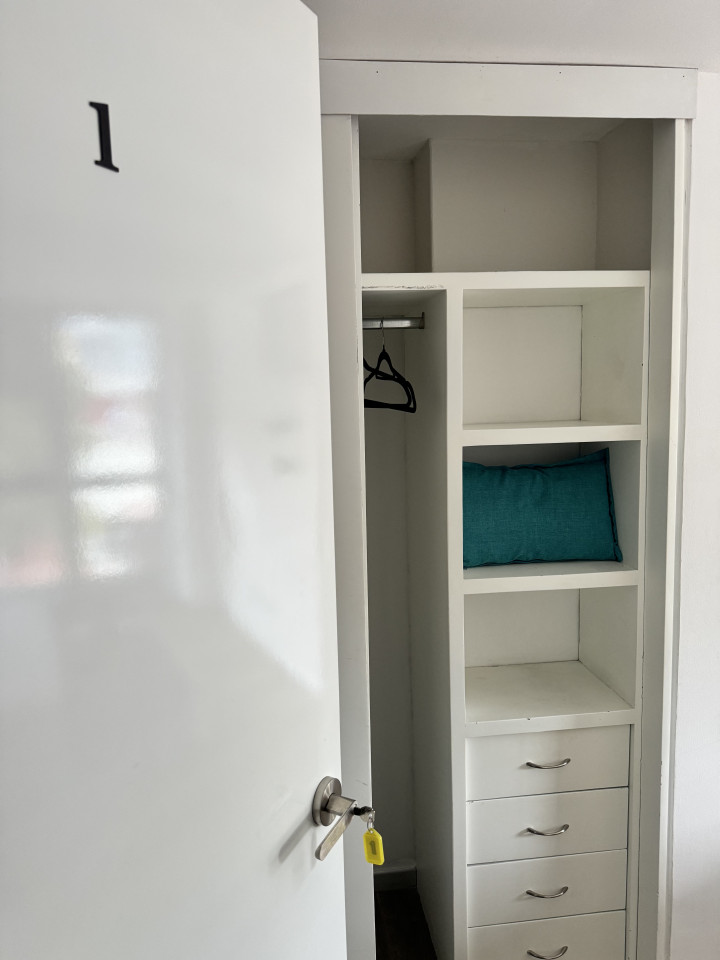  Room 1  -  Luxurious Penthouse Coliving with Stunning City Views in Del Valle Centro Apartment  - Gallery -  6