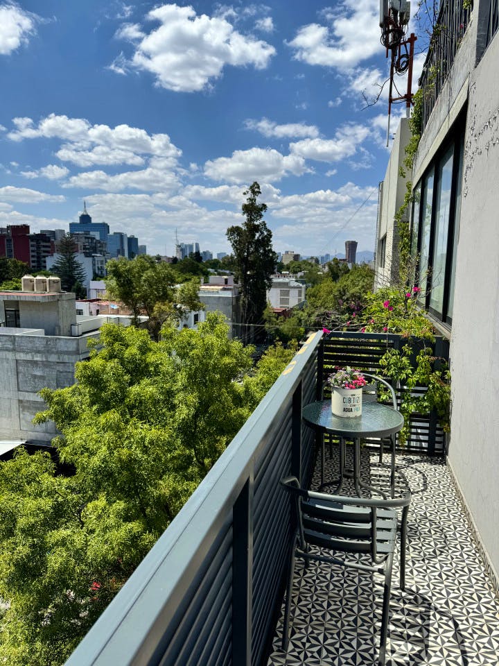  Room 6  -  Luxurious Penthouse Coliving with Stunning City Views in Del Valle Centro Apartment  - Gallery -  5