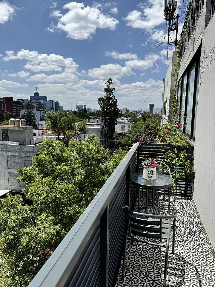  Room 6  -  Luxurious Penthouse Coliving with Stunning City Views in Del Valle Centro Apartment  - Gallery -  20