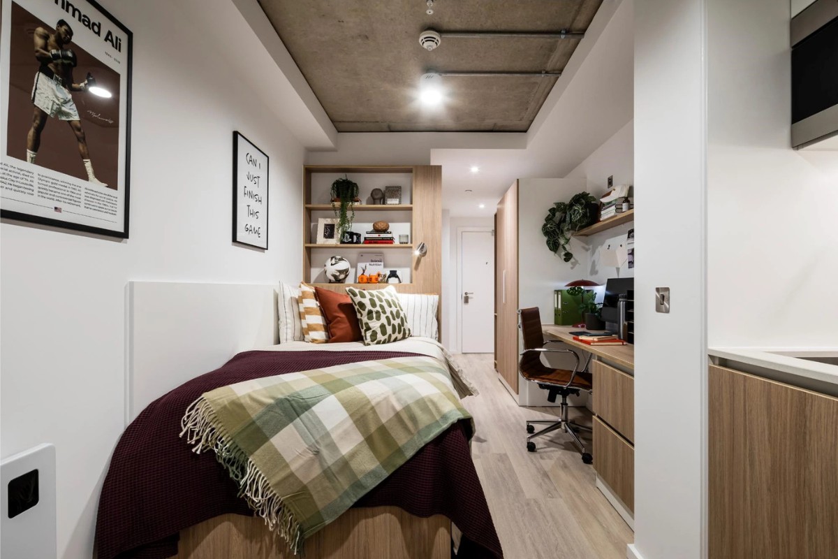 Silver Studio Lower Level - Wembley Arthur House - Gallery - 6