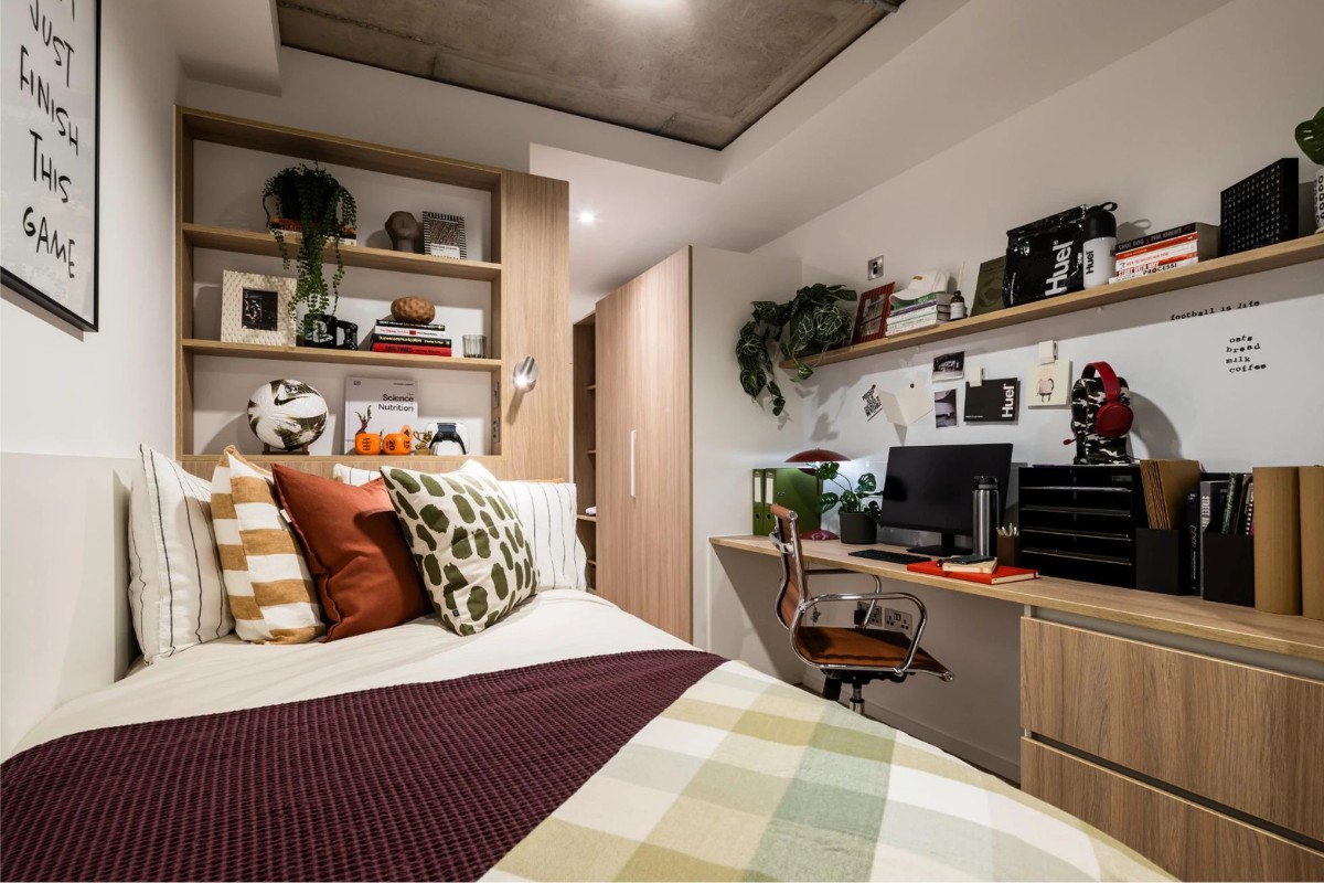 Silver Studio Lower Level - Wembley Arthur House - Gallery - 2